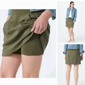 Zuda Z-Echo Olive Green Cityscape Skort with Pockets.